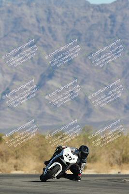 media/Oct-30-2025-Racers Edge (Thu) [[dabbdaf680]]/2-A Group/Session 5 (Turn 7)/